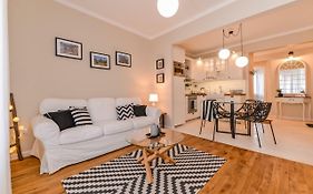 Cо́Coellie - Aesthetic 2Bd Apt Near National Palace By Flat Mаnager